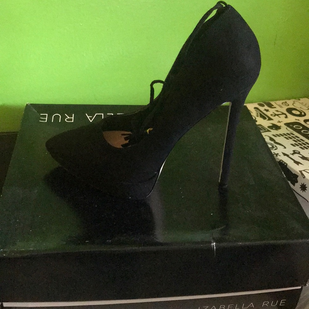Shoe